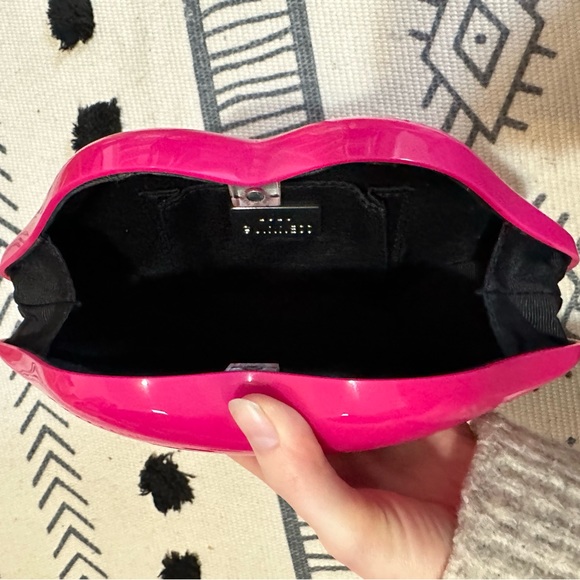 👄 Lulu Guinness Fucsia Pink Lips Novelty Fun Trendy Clutch Purse Handbag Bag - Picture 7 of 13
